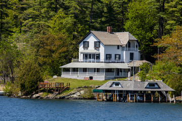 Fototapeta na wymiar House on the Lake
