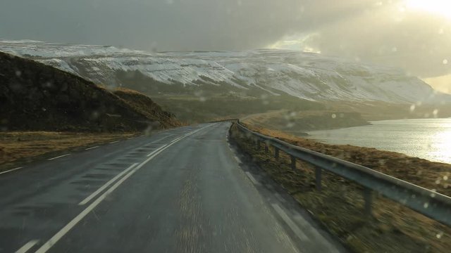 Driving in Iceland, Snowing