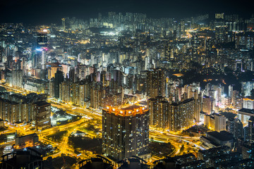 Obraz premium Hong Kong city skyline with density building.