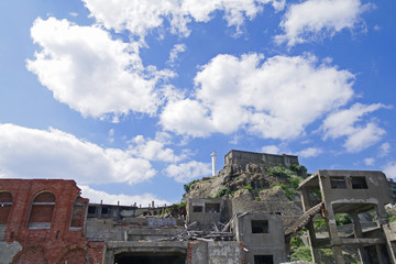 廃墟が残る軍艦島