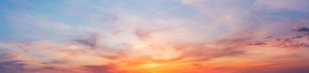 Fototapeten Farbenfroher Sonnenuntergang Dämmerungshimmel © wildman