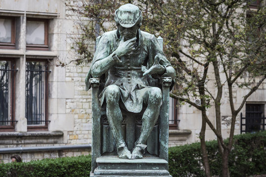 Statue de Jacques Coeur, Bourges, France 