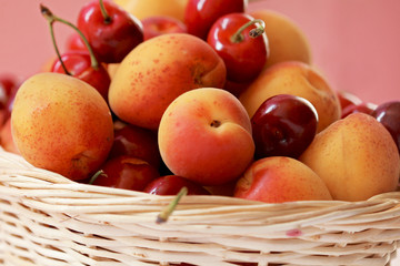 Kayısı v ekirazlar