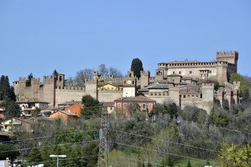 Fototapeta na wymiar italian countryside castle