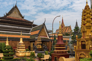 Fototapeta premium Kambodscha - Siem Reap - Wat Preah Prom Rath