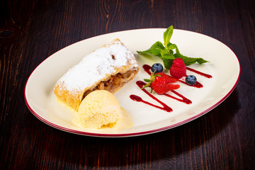 Apple Strudel served mint