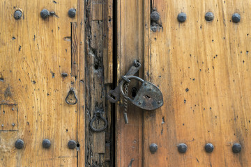 Double door from the New Spain conquest era