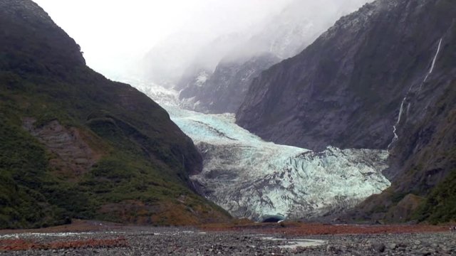 Zoom-out of Franz Josef Glacier, New Zealand