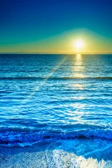 Foto op Plexiglas Sunset or sunrise over sea surface © anetlanda