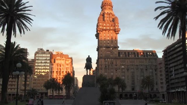Fantastic Scenery Under Sky, Montevideo