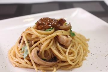 イカワタたまり漬け　パスタ	