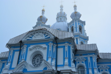 Fototapeta na wymiar ロシアサンクトペテルブルクのスモールヌイ聖堂