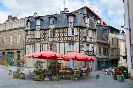 Maison &agrave; colombages dans le centre de Llimoges e, Haute-Vienne