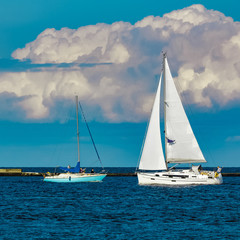 Fototapeta premium Sailboats traveling by Baltic sea