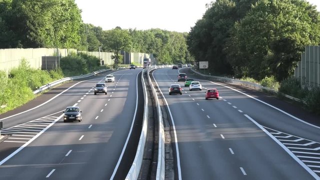 Autobahn Essen - Düsseldorf, Ausfahrt Essen-Bredeney, -Haarzopf Deutschland (28.6.2018)
