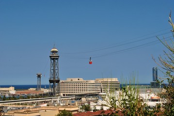 Kolejka linowa i port w Barcelonie - obrazy, fototapety, plakaty