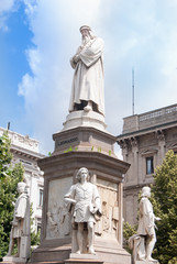 The Leonardo da Vinci statue