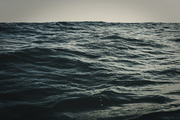 dramatic sea, waves in the evening