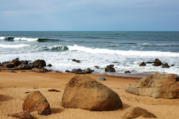 Fototapeta na wymiar Rocks by the sea
