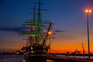Nave Amerigo Vespucci