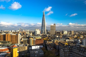 Naklejka premium London skyline panorama at sunny day