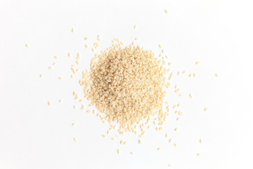 Fototapeta na wymiar White sesame seeds isolated on white background