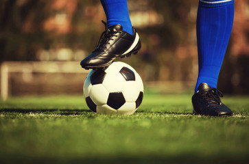 Ball auf dem Fussballplatz