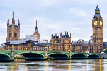 Fototapeta na wymiar Big Ben and Westminster parliament in London, UK