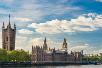 Fototapeta na wymiar Big Ben clock and british parliament in London. England