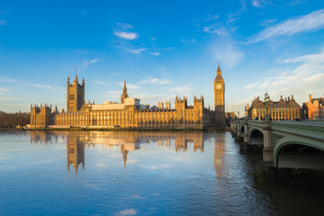 Fototapeta na wymiar Houses of Parliament and Big Ben in morning light in London, England