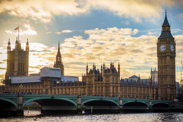 Fototapeta na wymiar Houses of Parliament and Big Ben at sunset in London. England