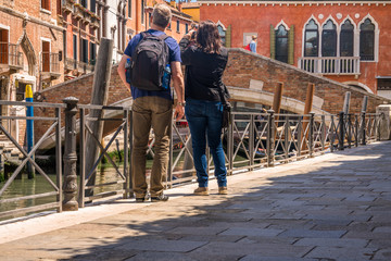 Obraz na płótnie Canvas Tourists in Venice, Italy 