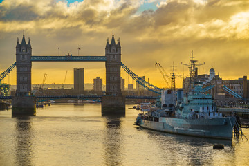 Naklejka premium Tower Bridge at sunrise in London. England