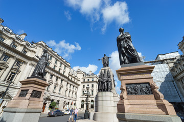 Fototapeta na wymiar The Crimean War Memorial in London