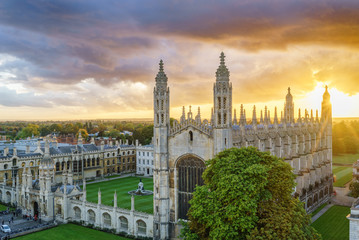Fototapeta premium Aerial sunset view of Cambridge city in England