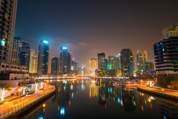 Fototapeta premium Dubai marina at night, UAE