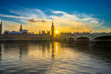 Naklejka premium Westminster palace and Big Ben at beautiful sunset in London, UK