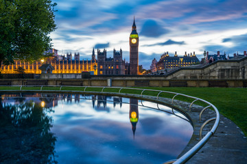 Elizabeth clock known as Big Ben at blue hour