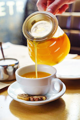 berries tea with ginger