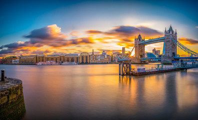Fototapeta na wymiar Tower Bridge sunset panorama over Thames River in London