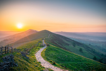 Sunrise of The Great Ridge at Mam Tor hill in Peak District - Powered by Adobe