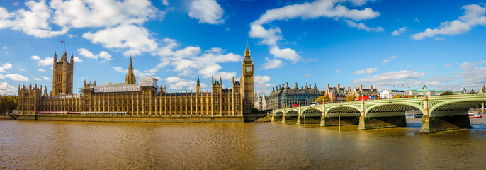 Panorama of Westminster bridge and palace with Big Ben