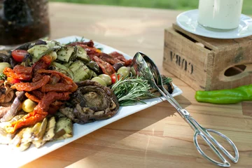 Keuken spatwand met foto fresh italian antipasti starter buffet with herbs © papermoonstudio