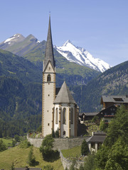 Fototapeta na wymiar Mountain Grossglockner, Heiligenblut, Austria, Carinthia, Grossg