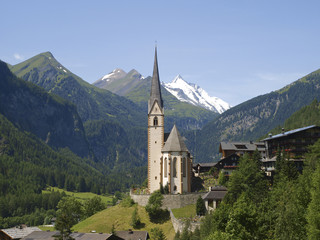Fototapeta na wymiar Mountain Grossglockner, Heiligenblut, Austria, Carinthia, Grossg