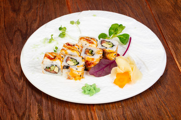 Japanese roll with tuna and eel