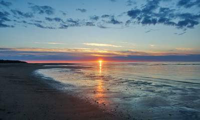 Obraz premium Sunset White Sea
