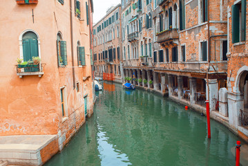 Fototapeta na wymiar Canal in Venice Italy at Day 