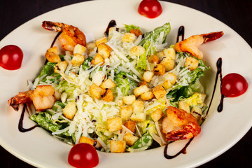 Caesar salad with prawn
