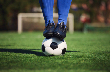 Ball auf dem Fussballplatz